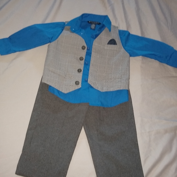 Formal set - Picture 5 of 8